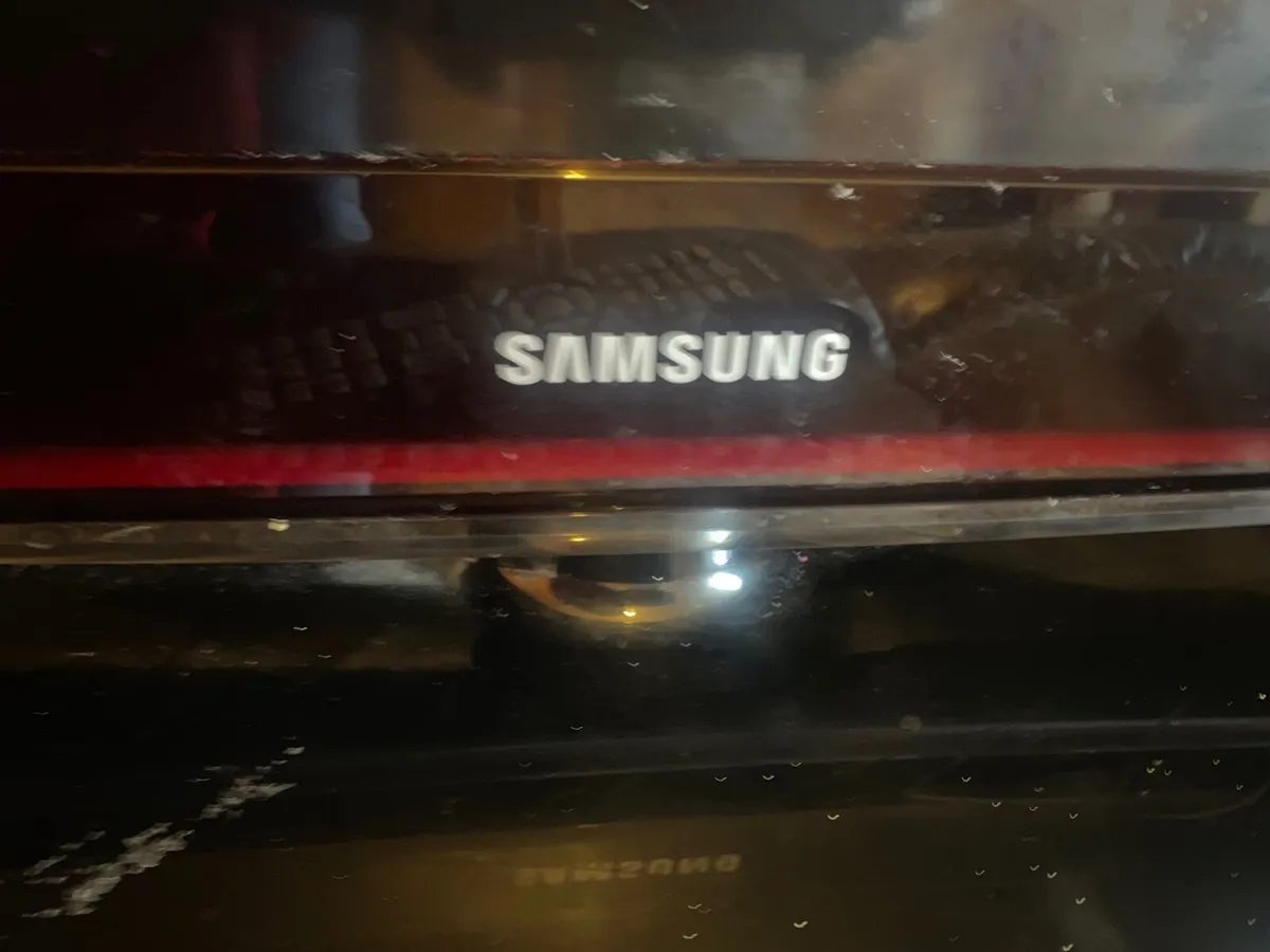 Samsung tv - Image 2