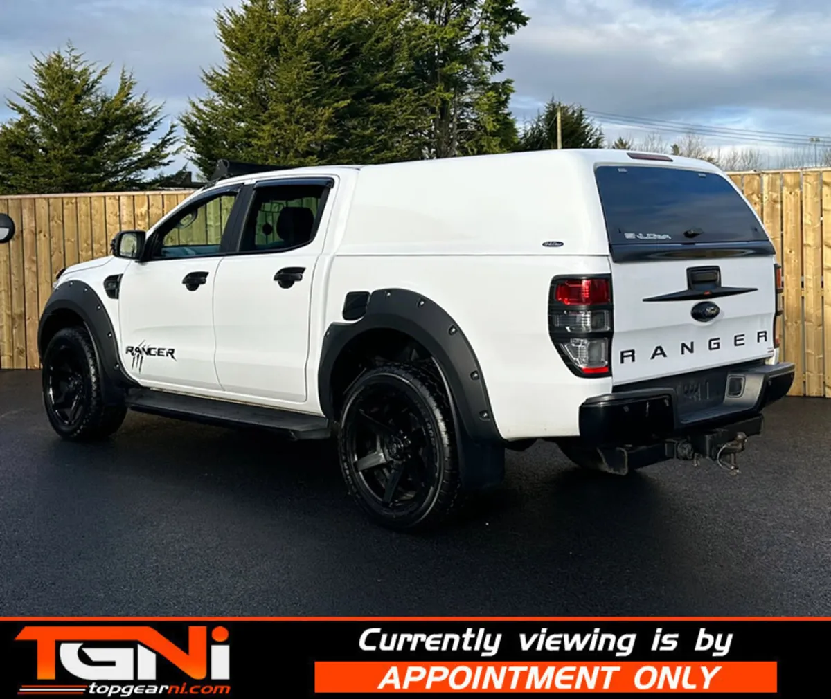 Nov 2018 Ford Ranger Limited 2 3.2 Auto - Image 2