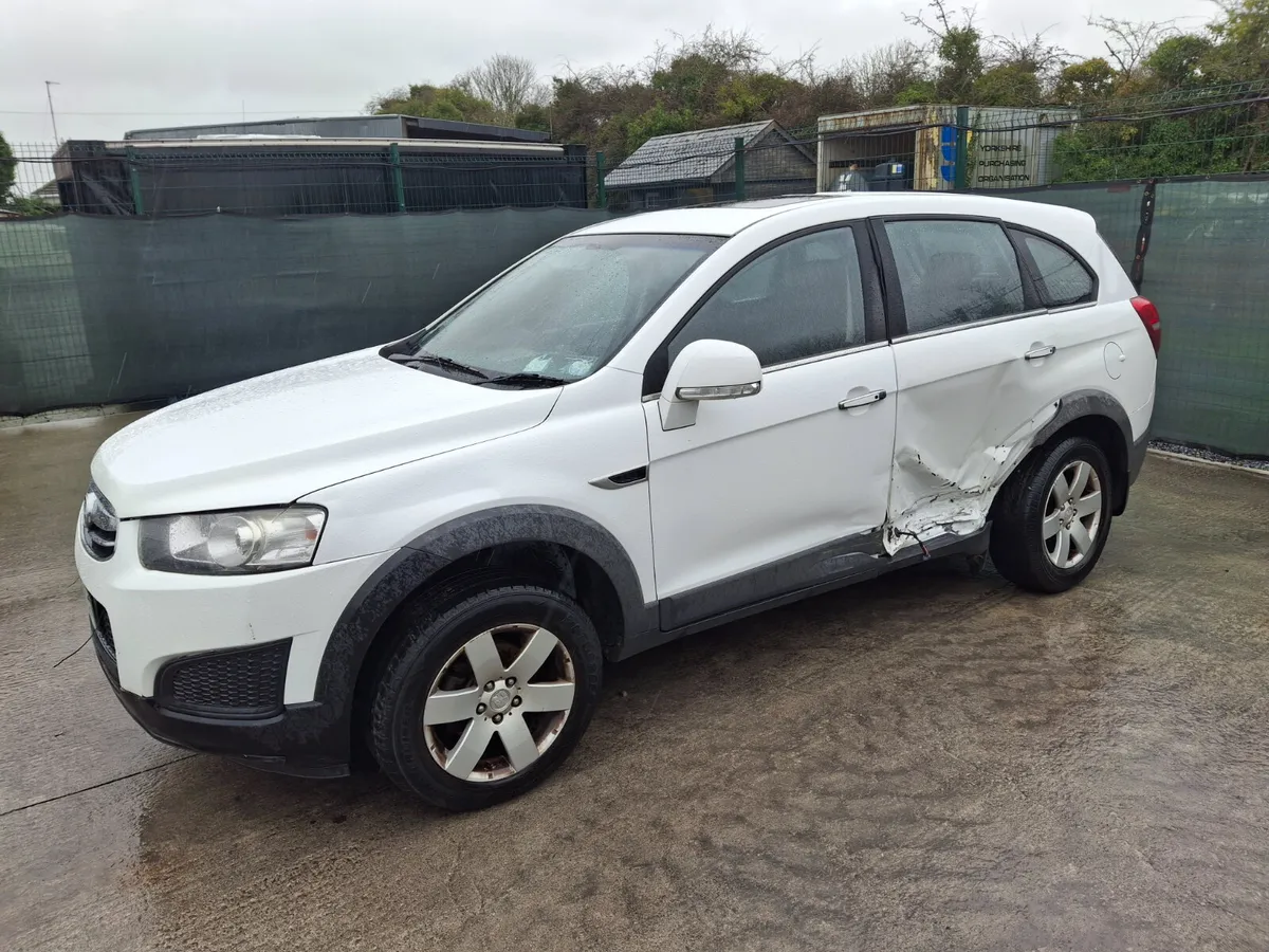 2014 Holden Captiva  7 seater  Automatic - Image 2