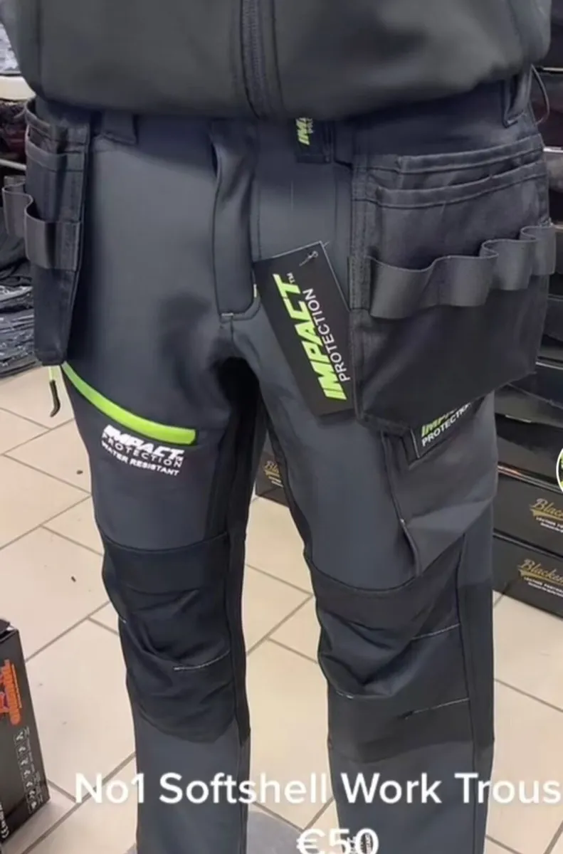 Soft shell fleece 🥶lined water resistant work - Image 1