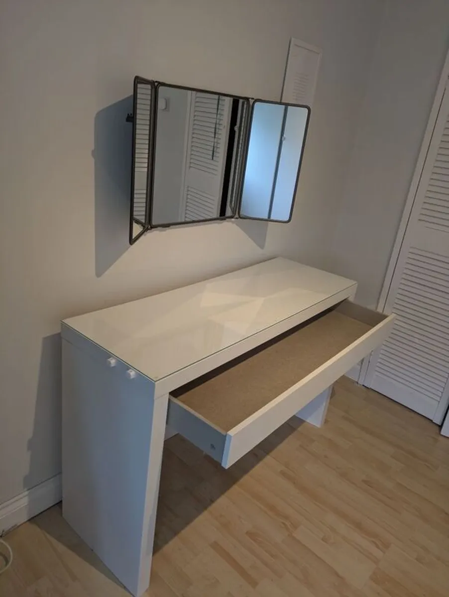 IKEA malm dressing table + folding mirror - Image 3