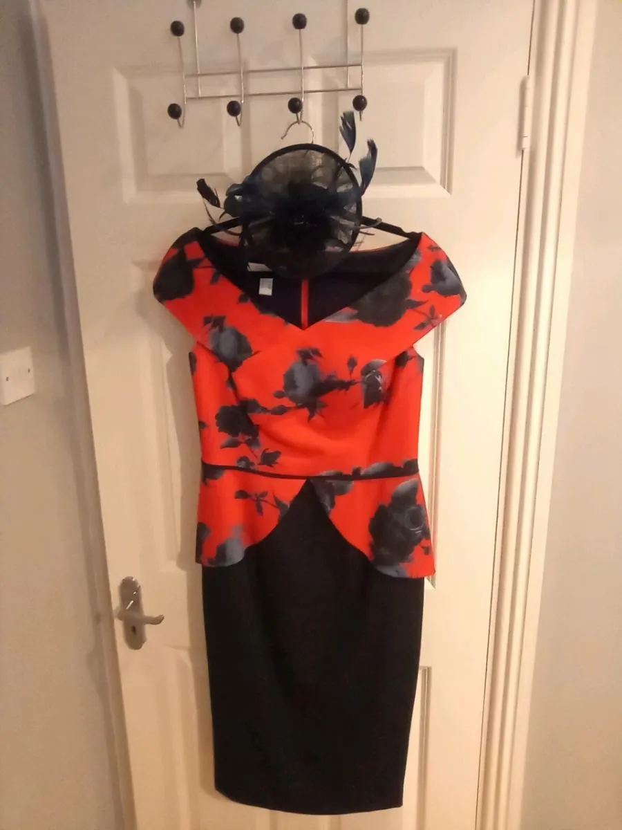 MOTHER. OF. THE. BRIDE  DRESS. AND. FASCINATOR - Image 4