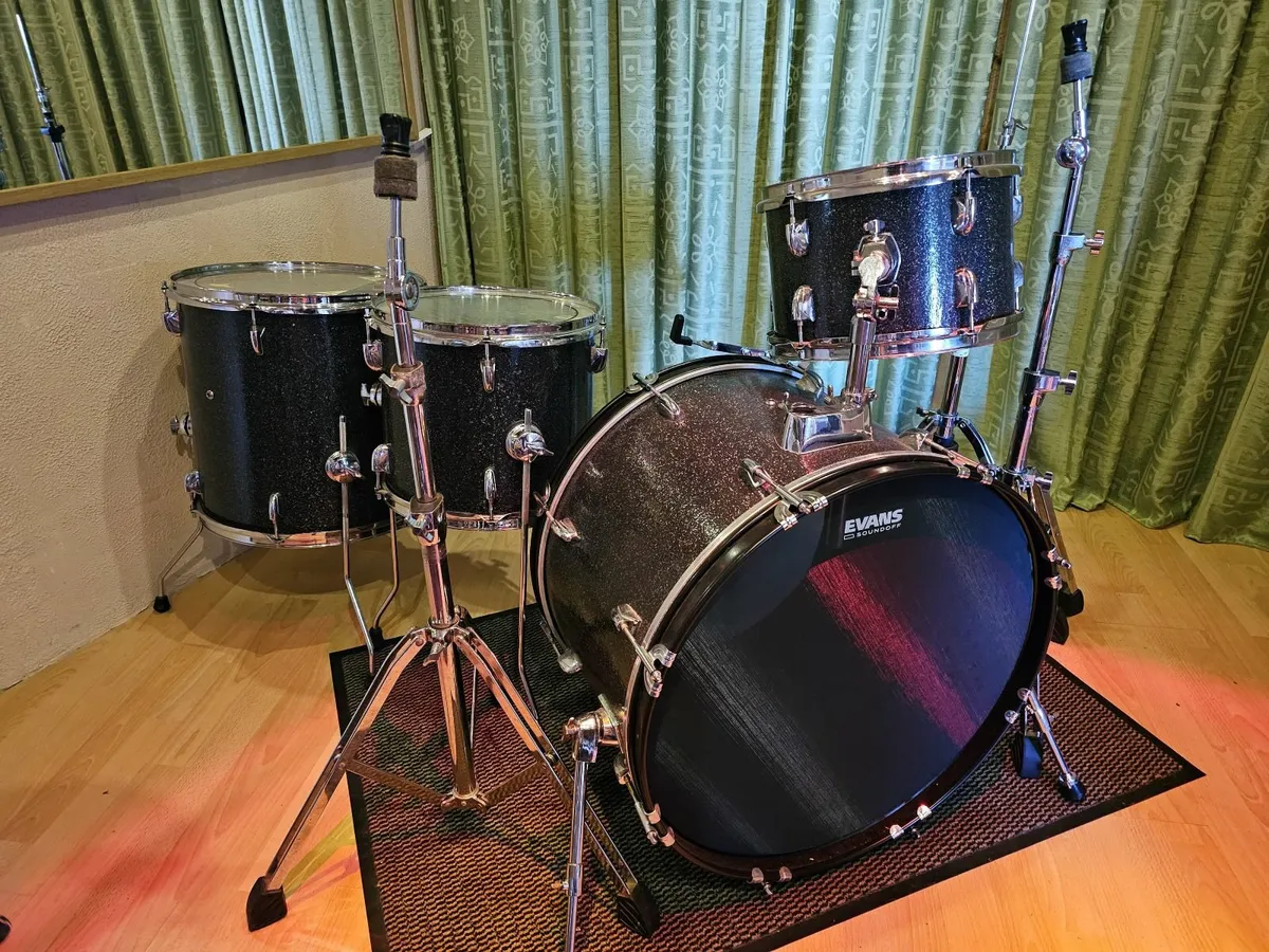 Customised Drum Kit - Image 1