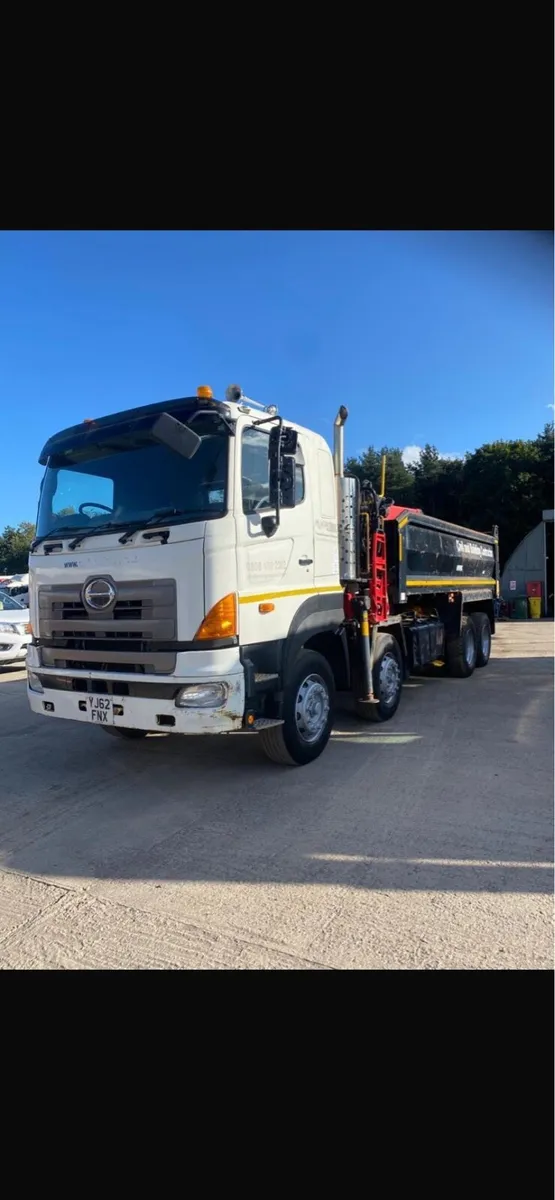 Roadsweeper for hire - Image 2