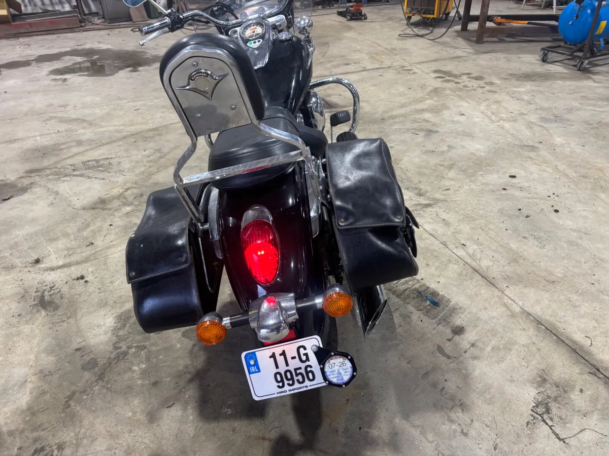 Kawasaki van 900 year 2011 - Image 3