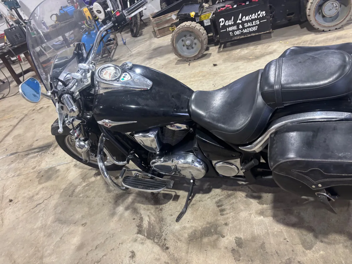 Kawasaki van 900 year 2011 - Image 4