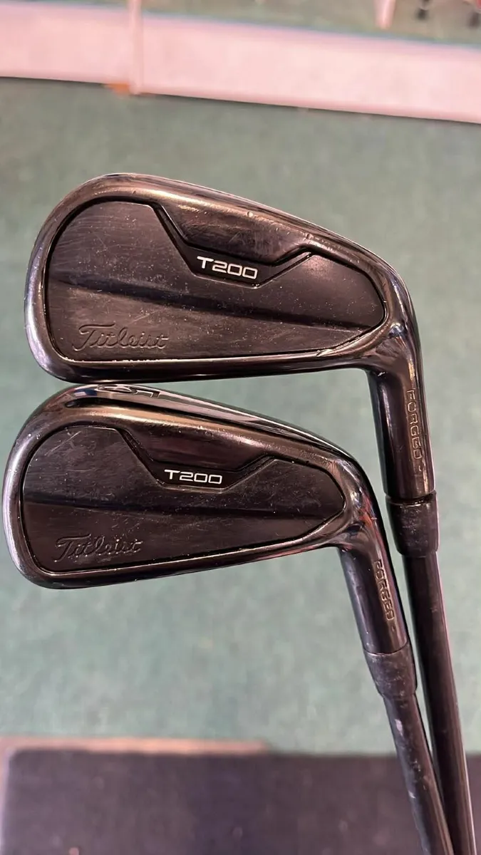 Titleist T200 Black 5-48' TrueTemper AMT S300 €495 - Image 2