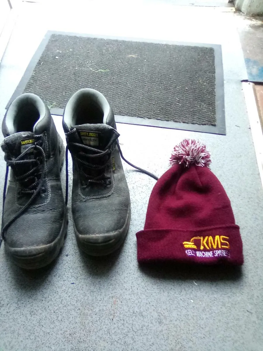 SIZE.  12. STEEL.  TOE. CAP. BOOTS.  AND.  HAT - Image 2