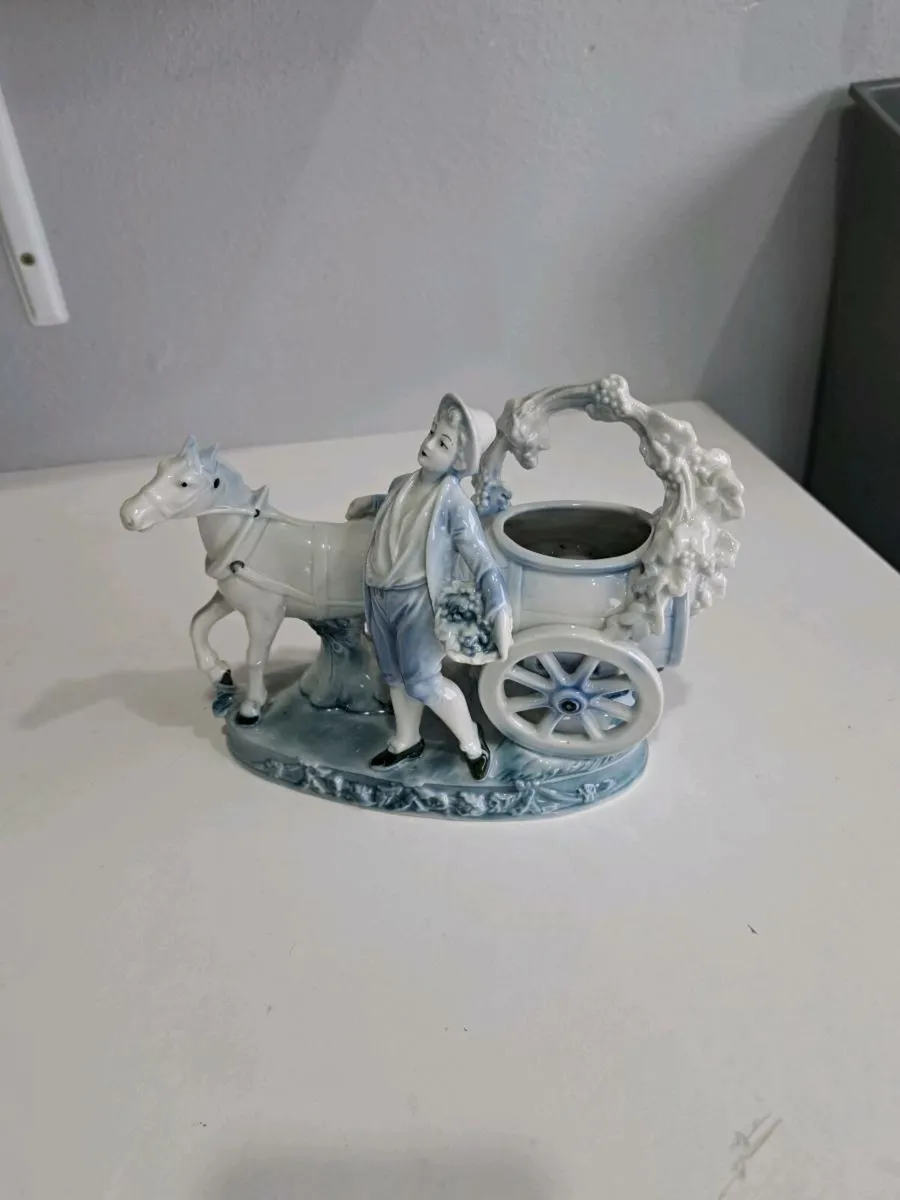 Porcelain Figurine - Image 2