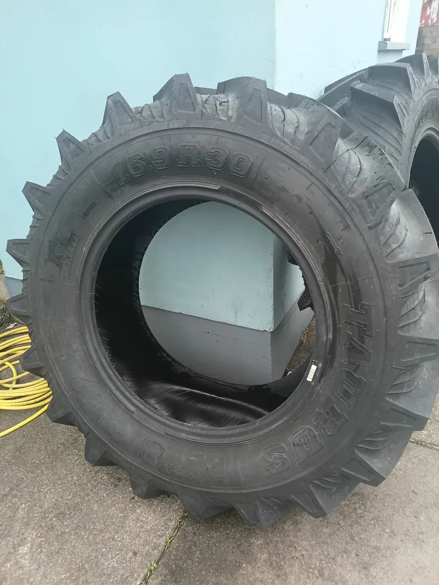 Radial Tractor tyres 16.9 R30.  420 85 R30 - Image 1