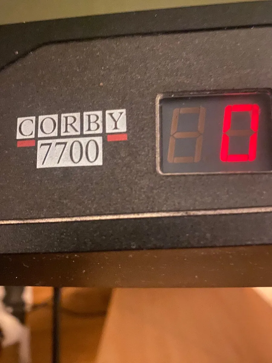 Free Trouser Press - Image 2