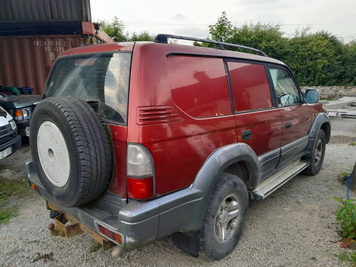 2002 Toyota landcruiser 3.0d4d 1 owner from new! - Image 2