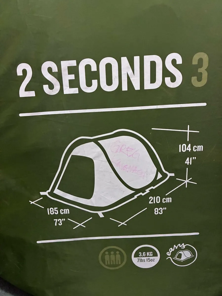 Quechua 3 person pop up tent + camping chairs - Image 2
