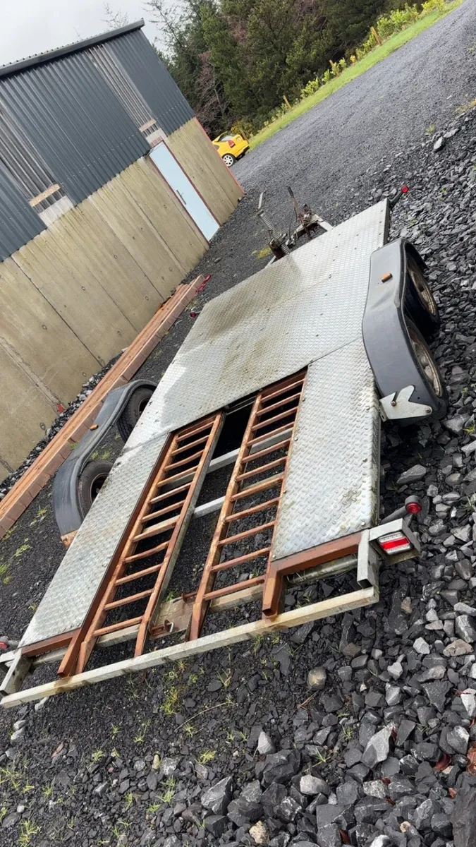 Car transporter - Image 1