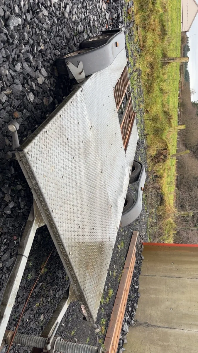 Car transporter - Image 3