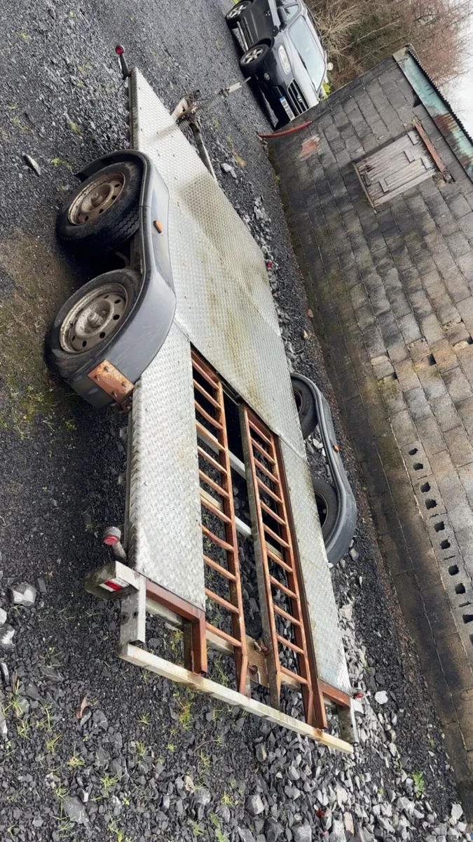 Car transporter - Image 2