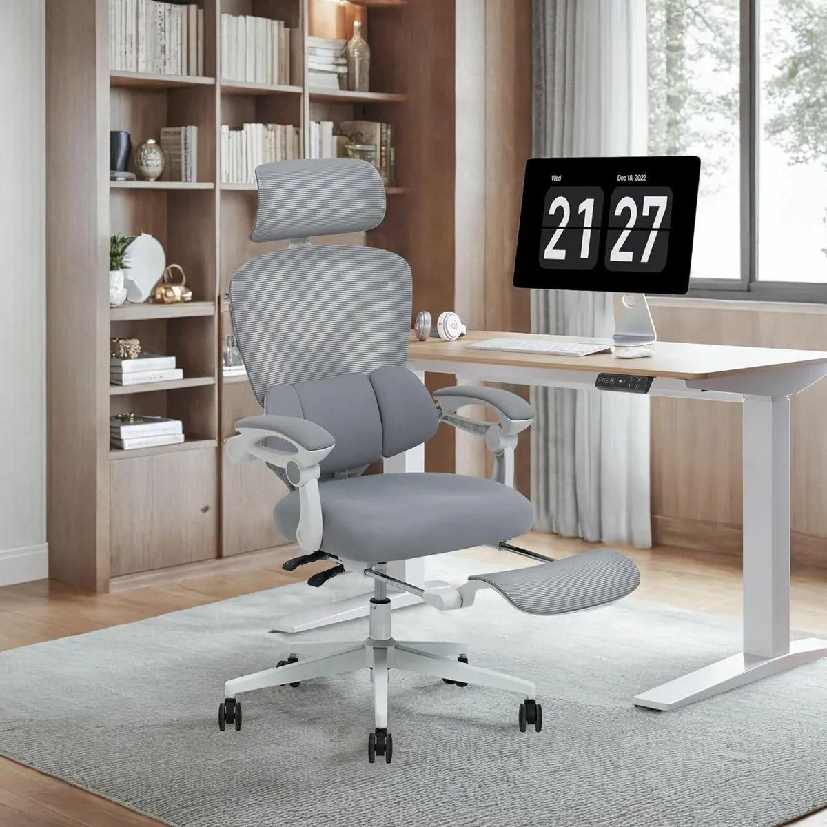 Ergonomic Office Chair with Syncro Tilt Adaptive - Image 1