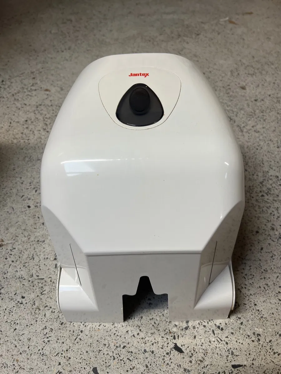 Ille blue roll dispensers - Image 2