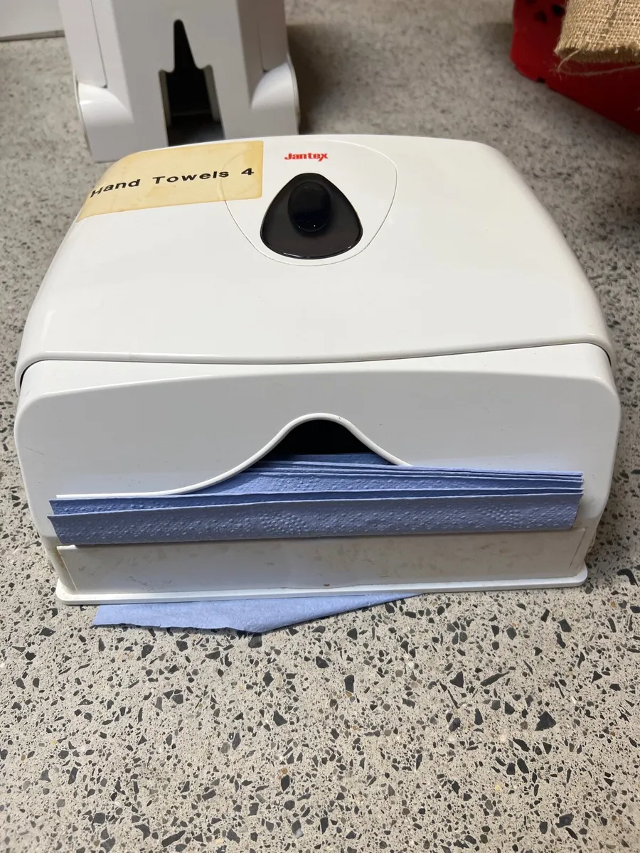 Ille blue roll dispensers - Image 4