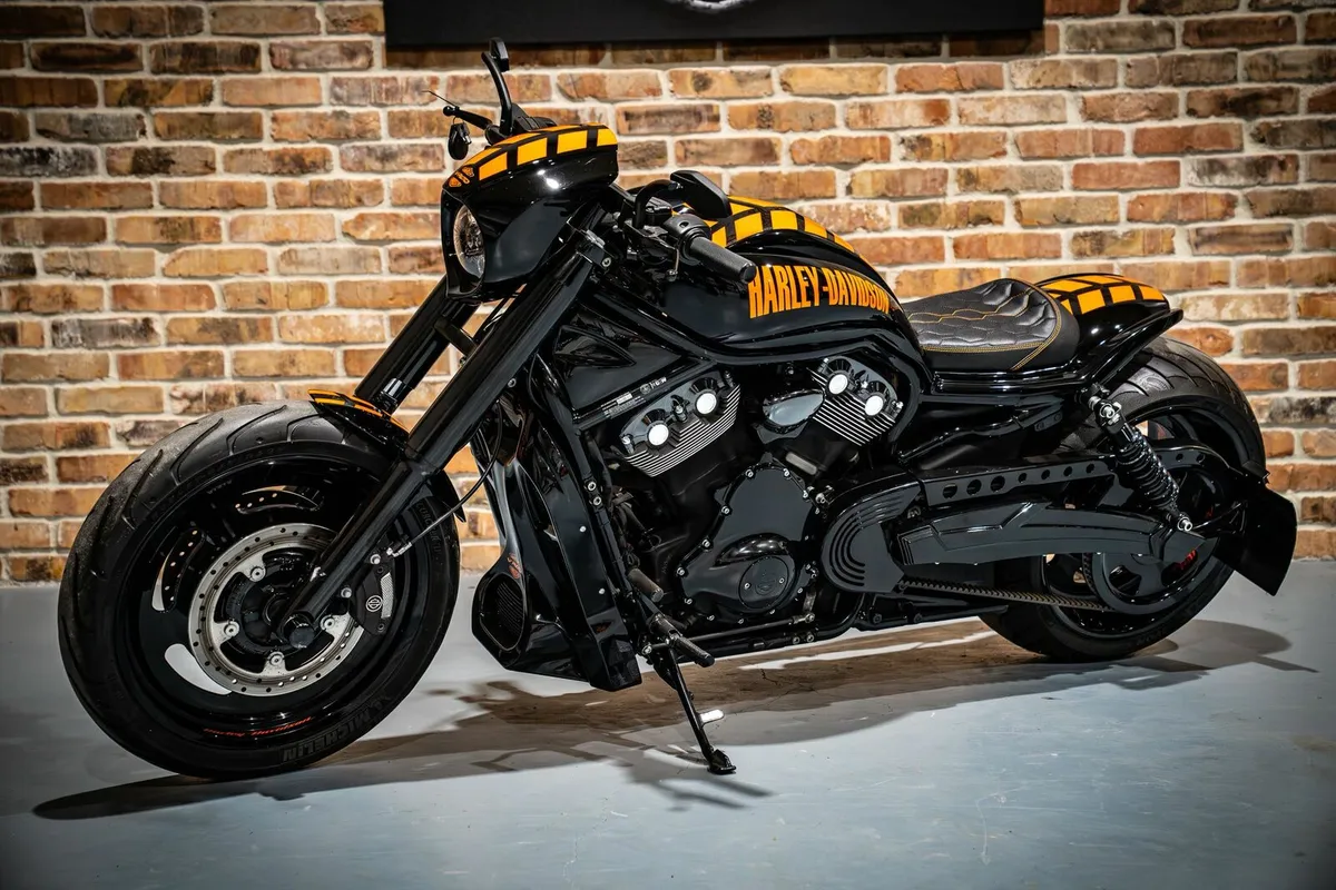 Harley Davidson VRod custom - Image 3