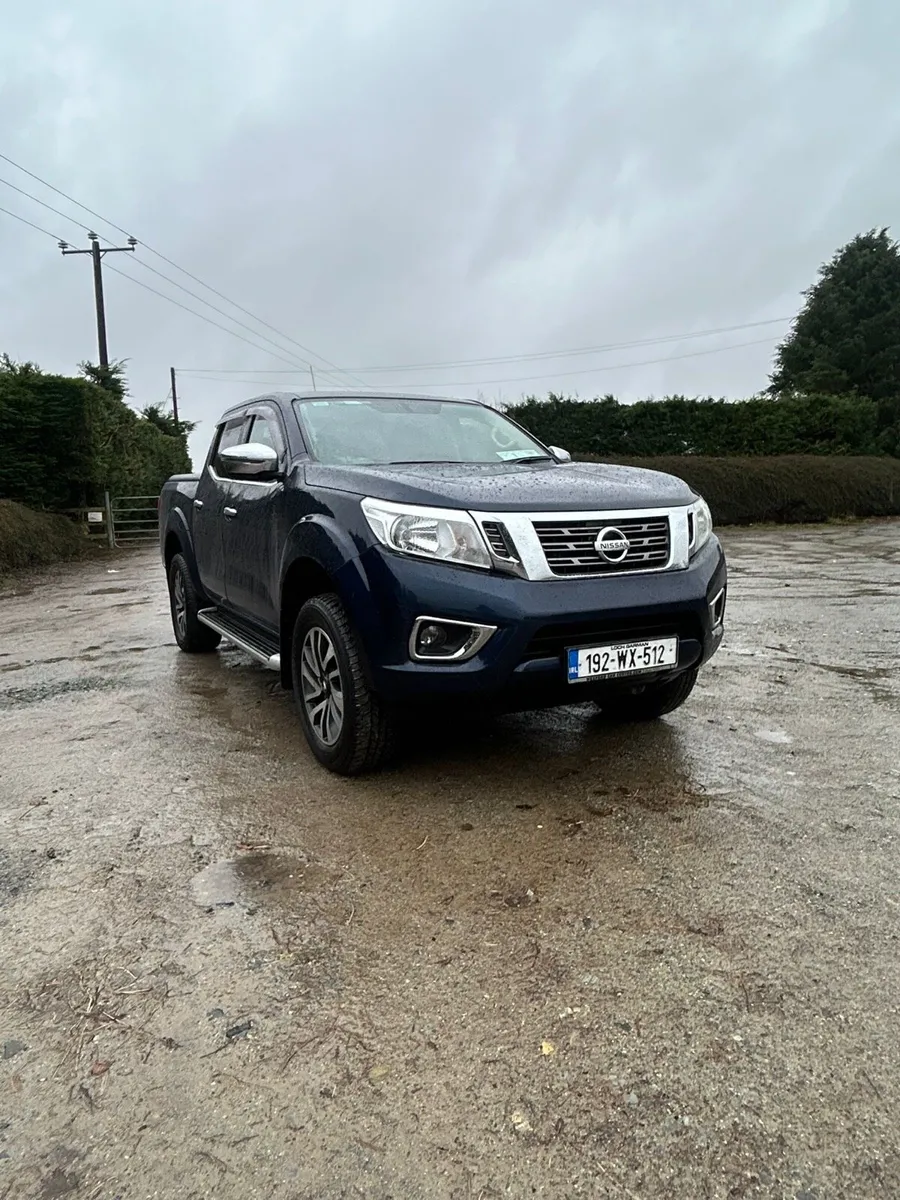 2019 Nissan Navara 2.3dsl SVE 1 owner FNSH - Image 2