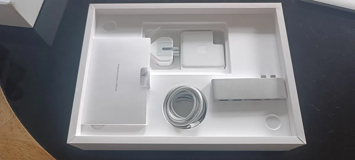 Apple MacBook Pro 2020 M1 13.3" 256GB SSD 8GB RAM - Image 3