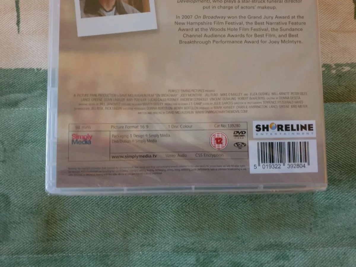 On Broadway DVD 2007 Joey McIntyre Eliza Dushku - Image 4