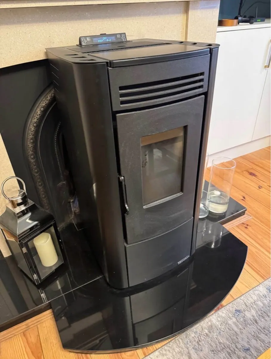 Wood Pellet Stove - Image 1