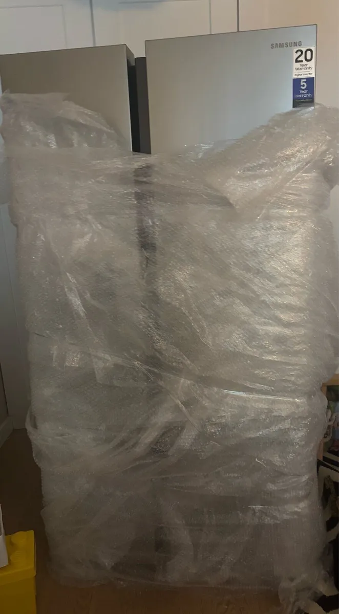 Samsung American style fridge (new) - Image 2