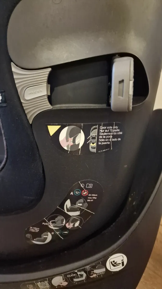 Car seat - Image 4