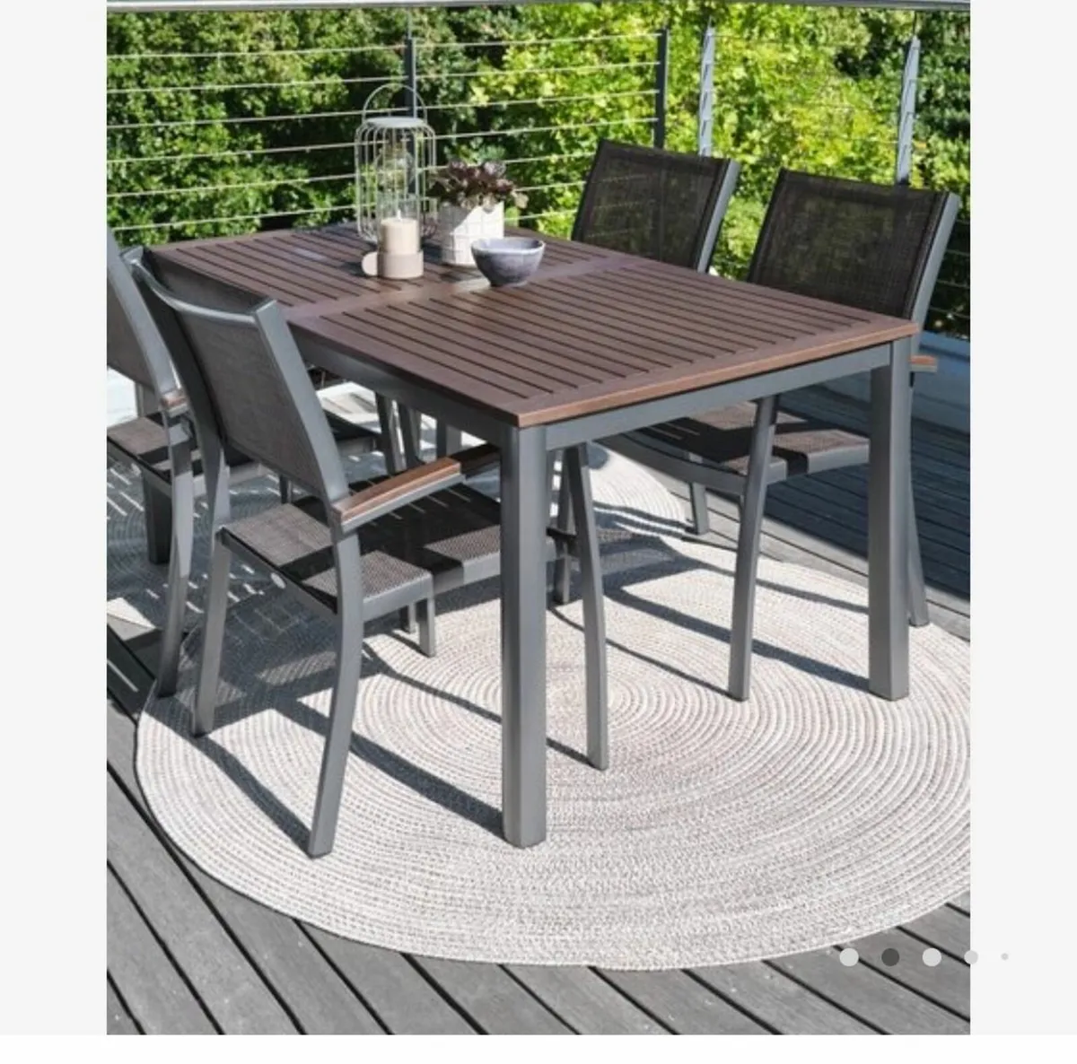 Garden table with 6 stackablechairs and cushions - Image 3