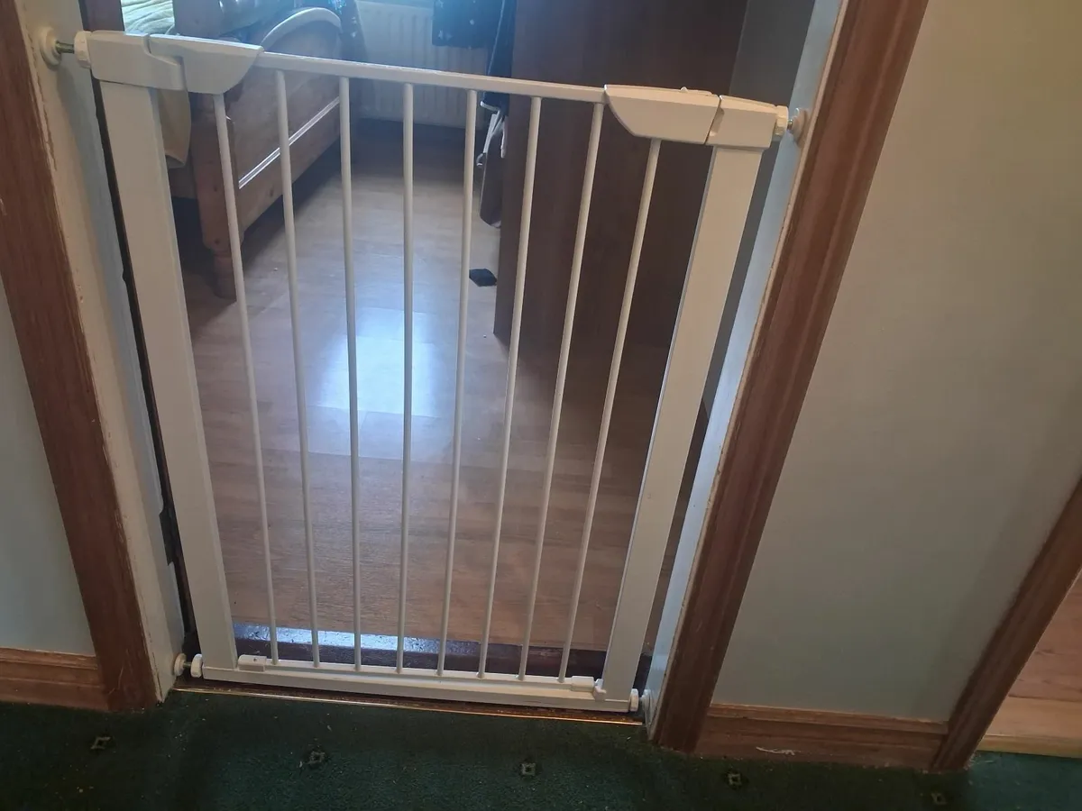 Safety gate for childs bedroom - Image 1