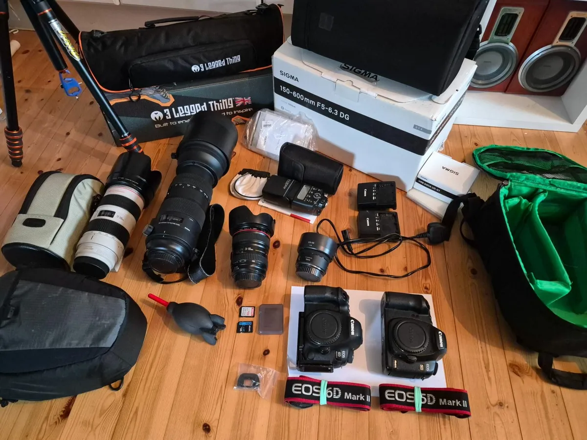 Professional Canon Camera Gear - Image 1