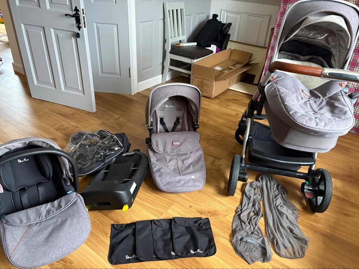 Silver Cross Wayfarer full travel system - Image 3