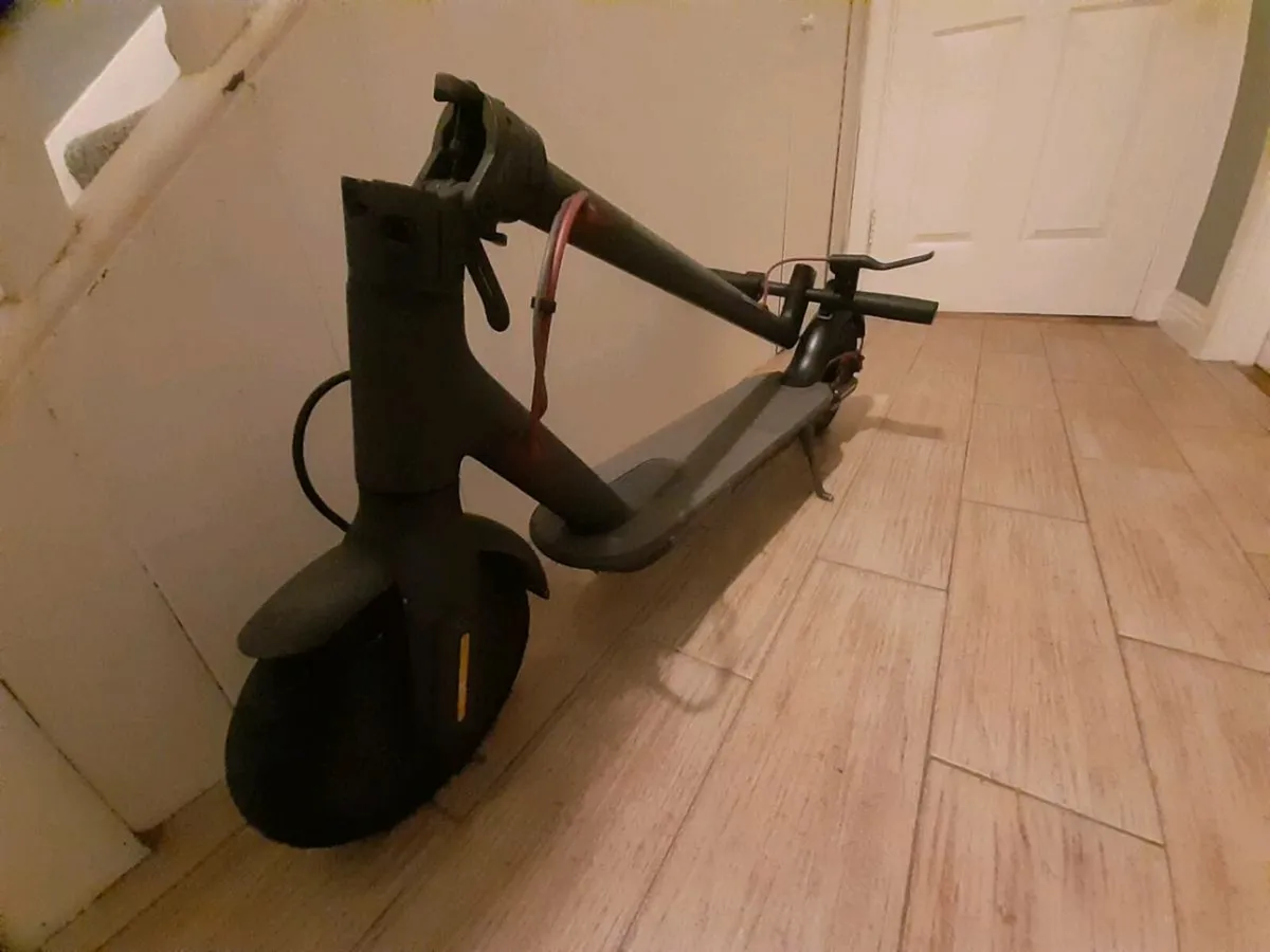Electric Scooter Xiaomi Mi - Image 2