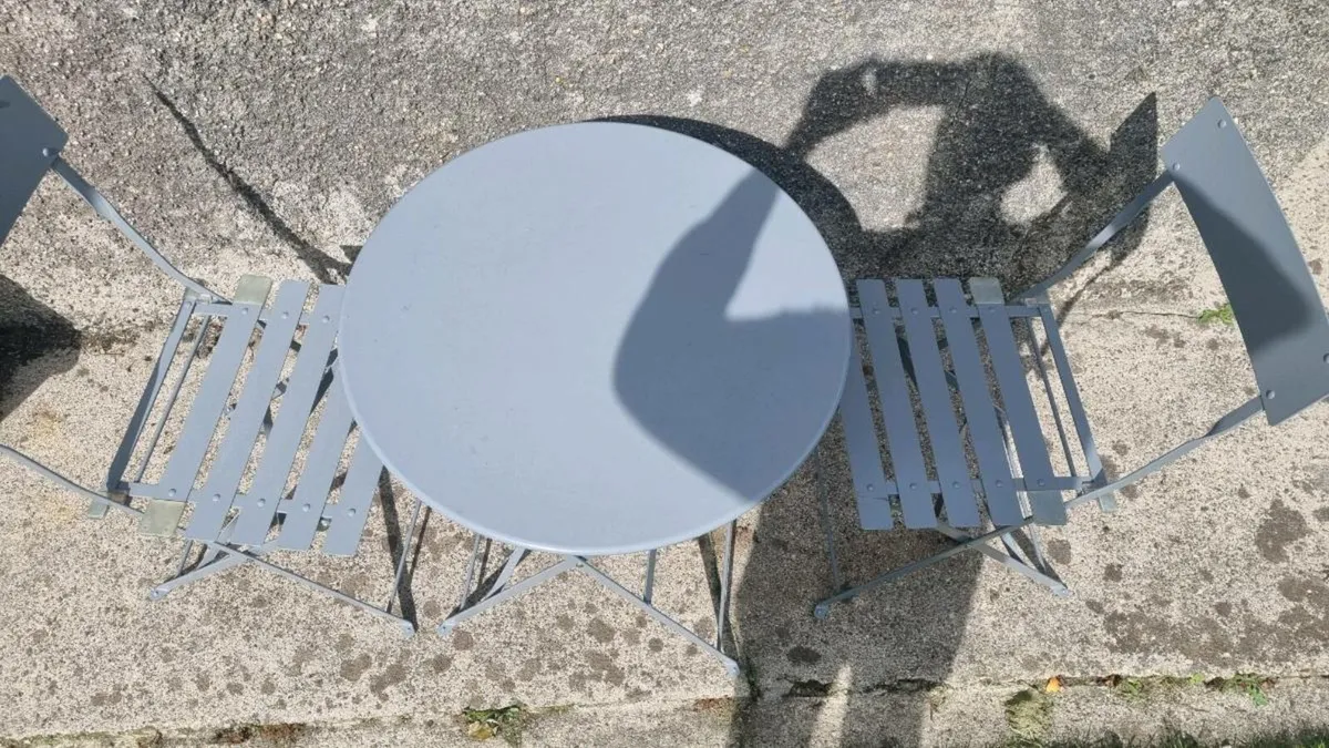 Patio Table and Chairs - Image 3