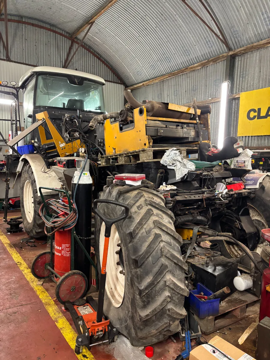 Knight 1840 Tractor Unit - Image 2