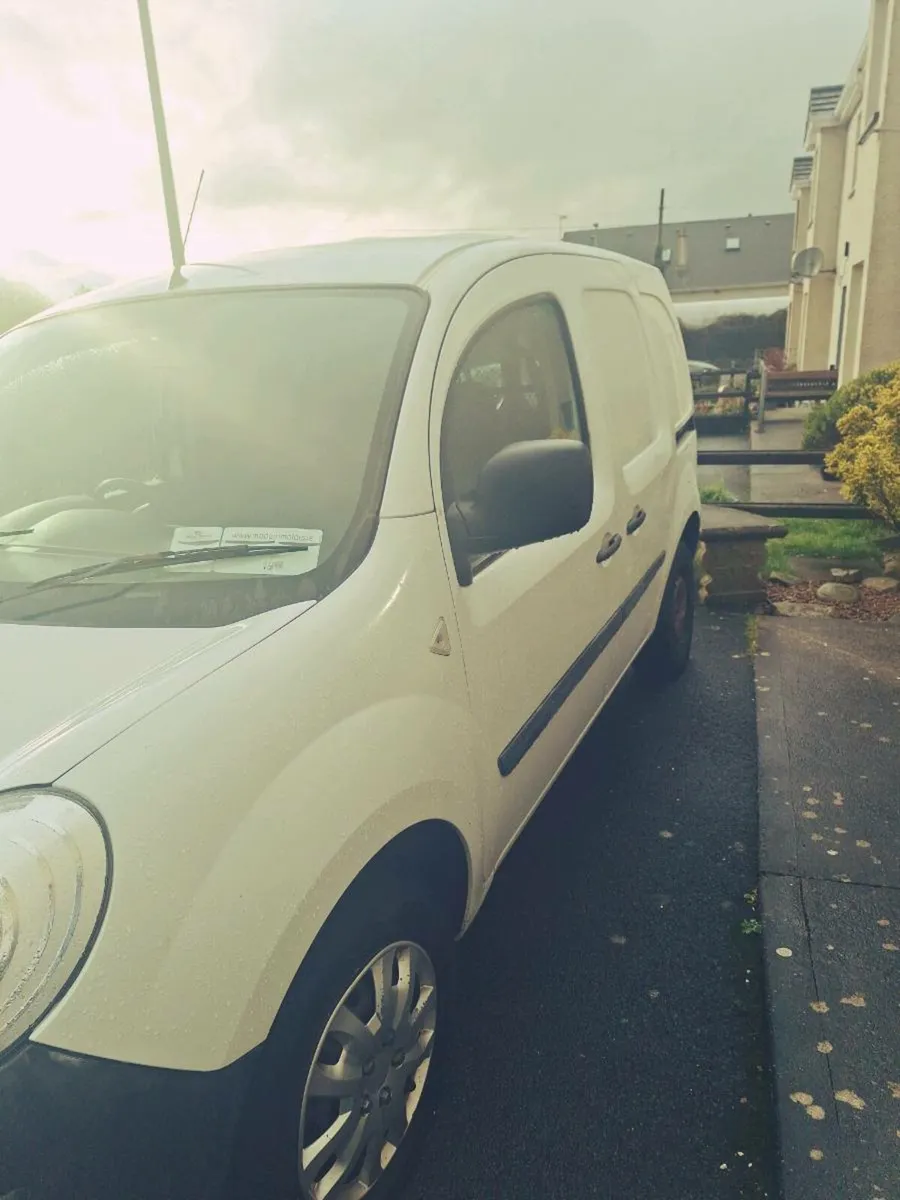 Renault Kangoo van - Image 2
