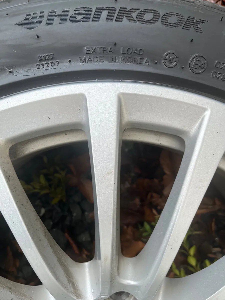 BARGAIN! 4 x BMW G30 5Series 18" Alloys and Tyres - Image 3