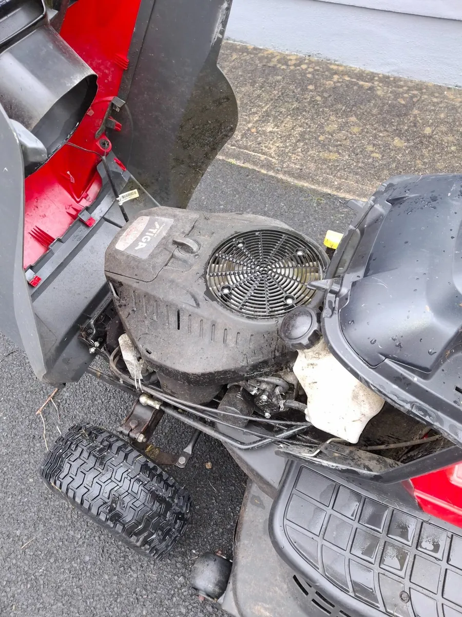 Castlegarden Ride On Mower - Image 3