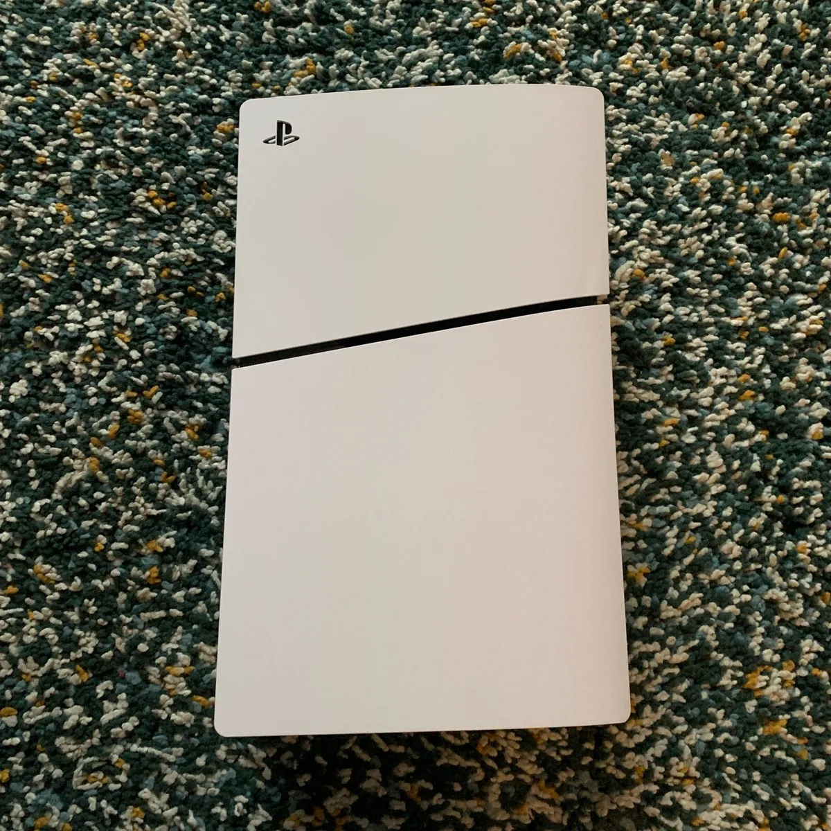 PlayStation 5 (1TB) +3 games-Excellent Conditions - Image 3