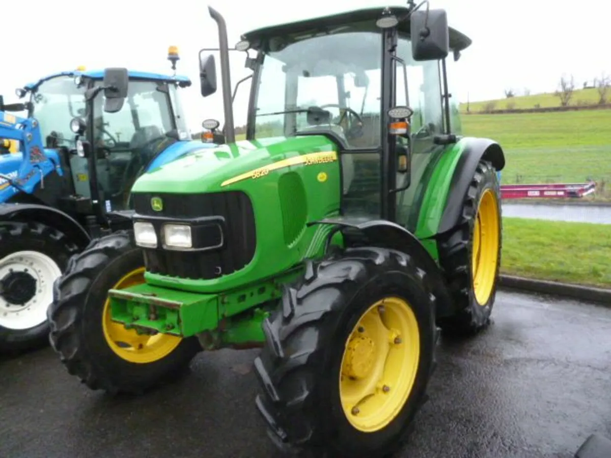 John Deere  5820, 2005 - Image 1