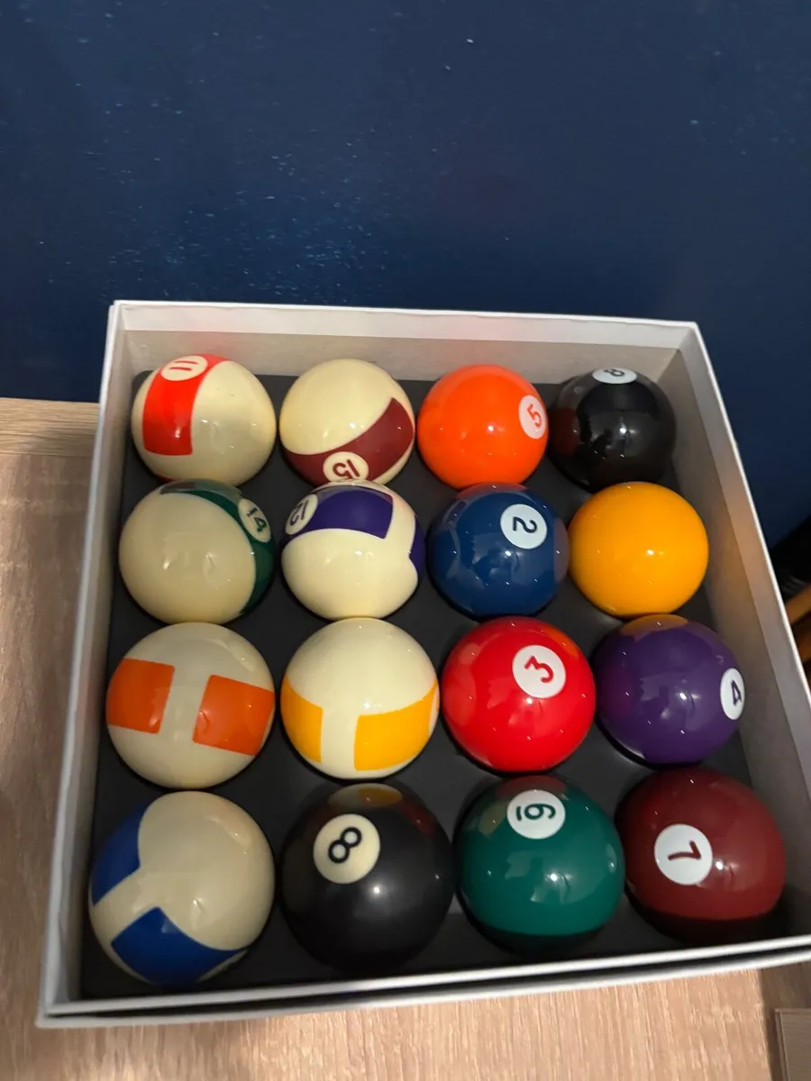 Pool table - Image 4