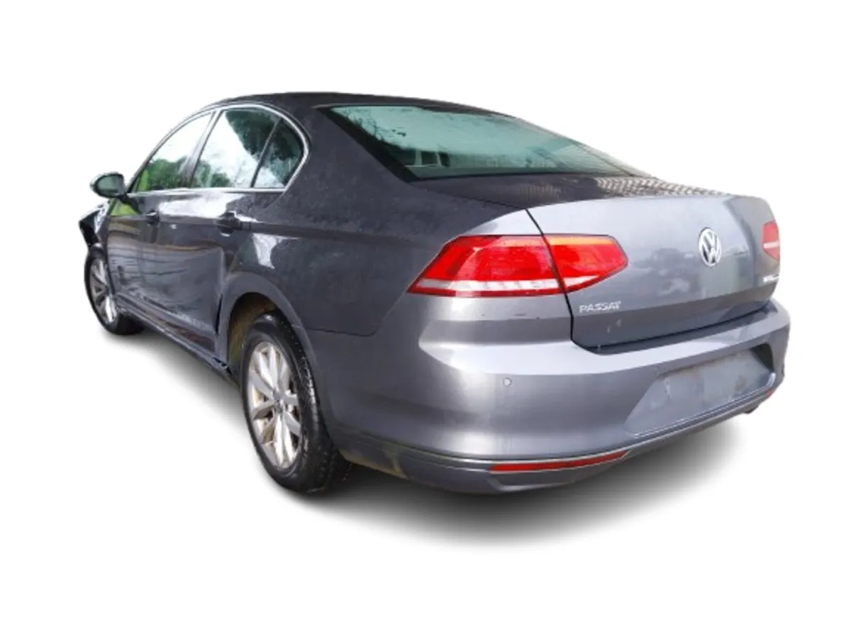 2015 VOLKSWAGEN PASSAT For Breaking/Dismantling - Image 4
