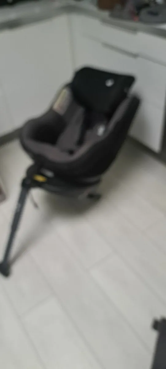 Joie meet spin  360 carseat