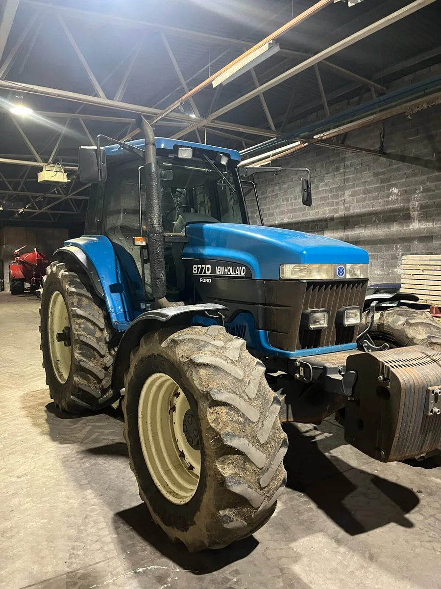 Ford 8770 - Image 2