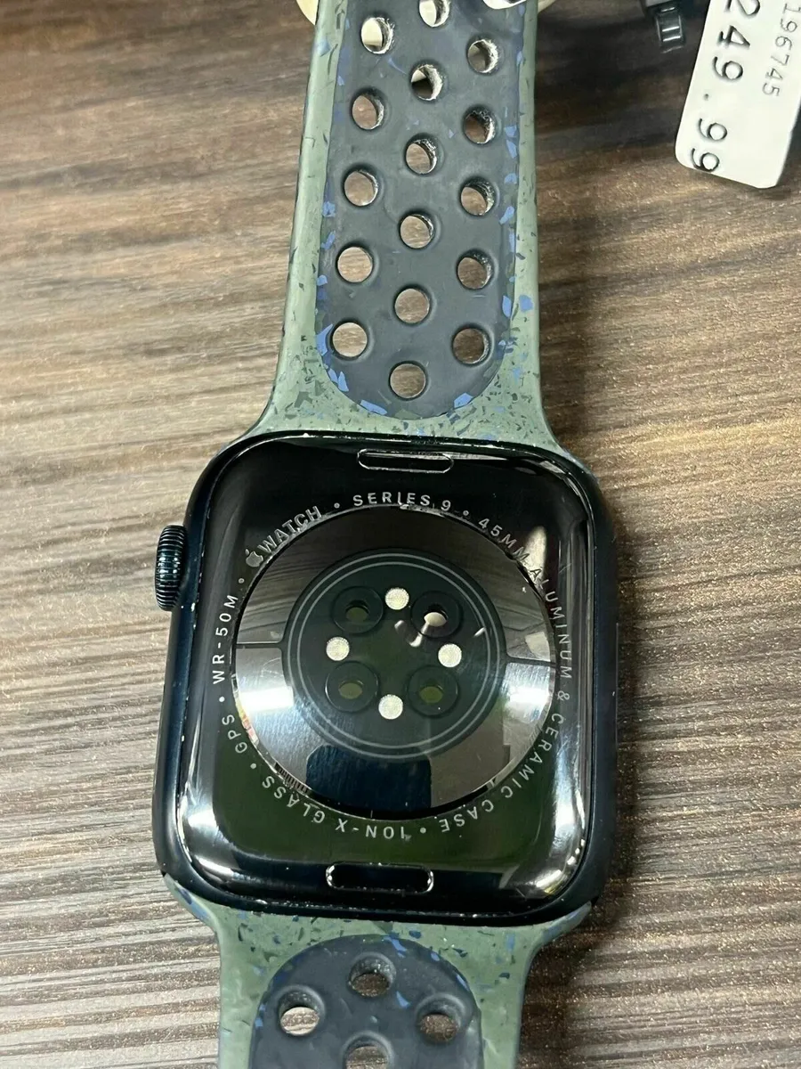 Apple Watch Series 9 - Image 3