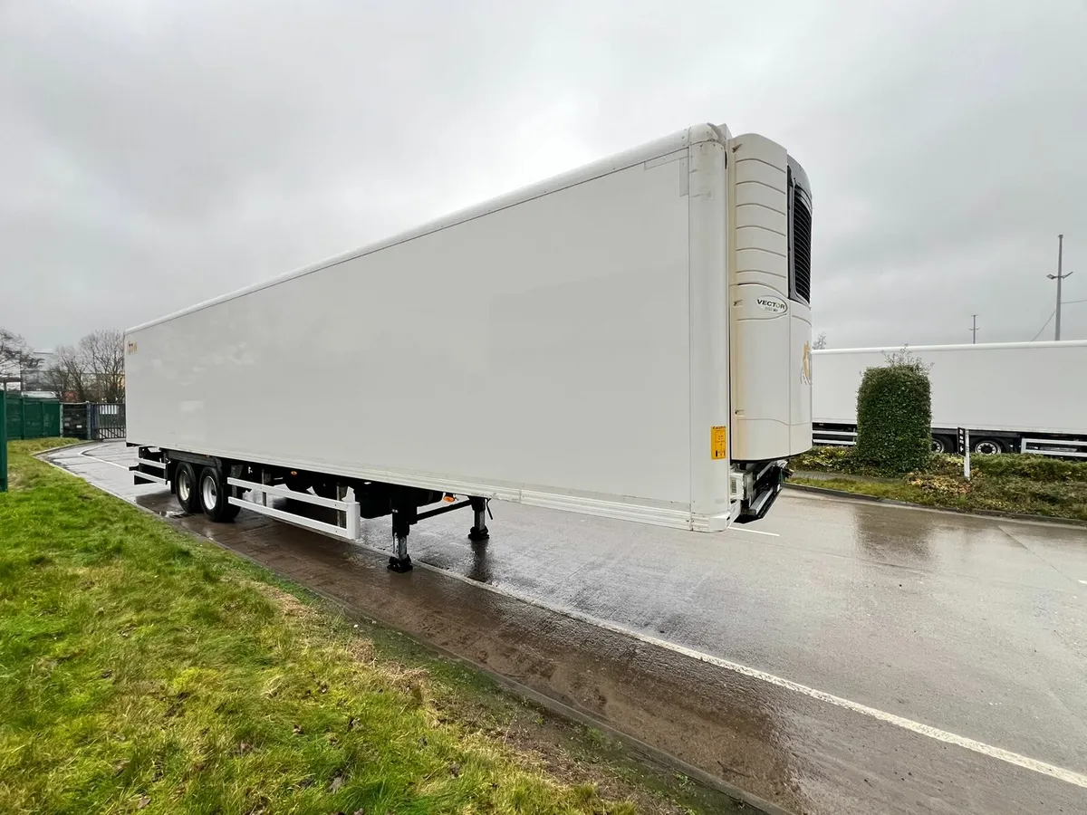 Schmitz Single Temp Fridge - Image 3