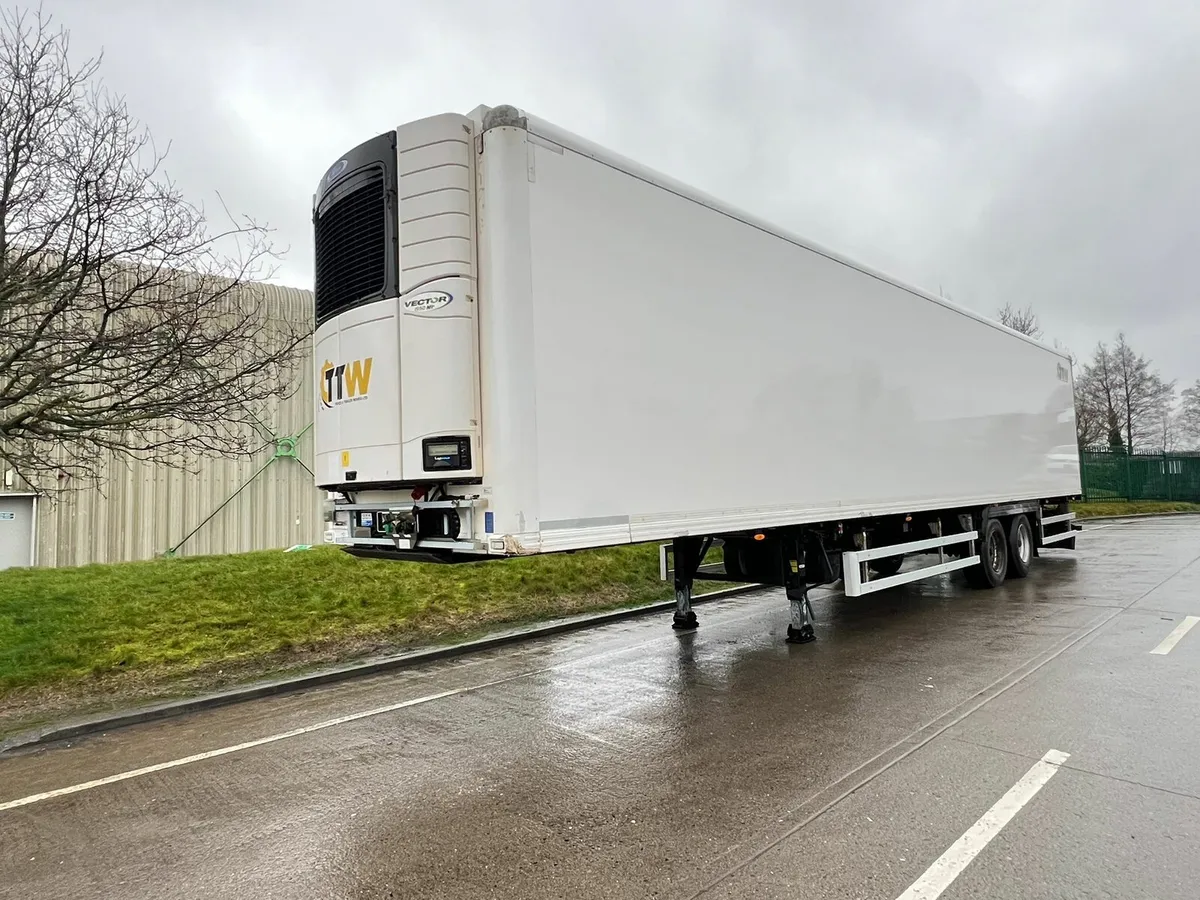 Schmitz Single Temp Fridge - Image 2