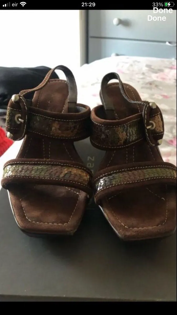 Ladies new wedge sandals size 3 €15 - Image 1